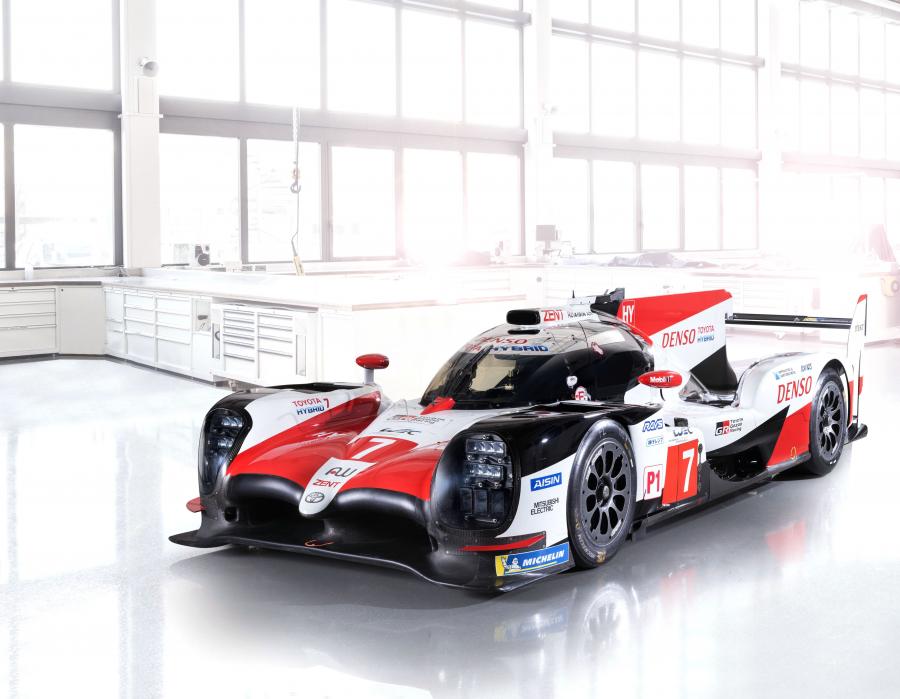  Toyota TS050 Hybrid 2018 года  (фото 16 из 20)